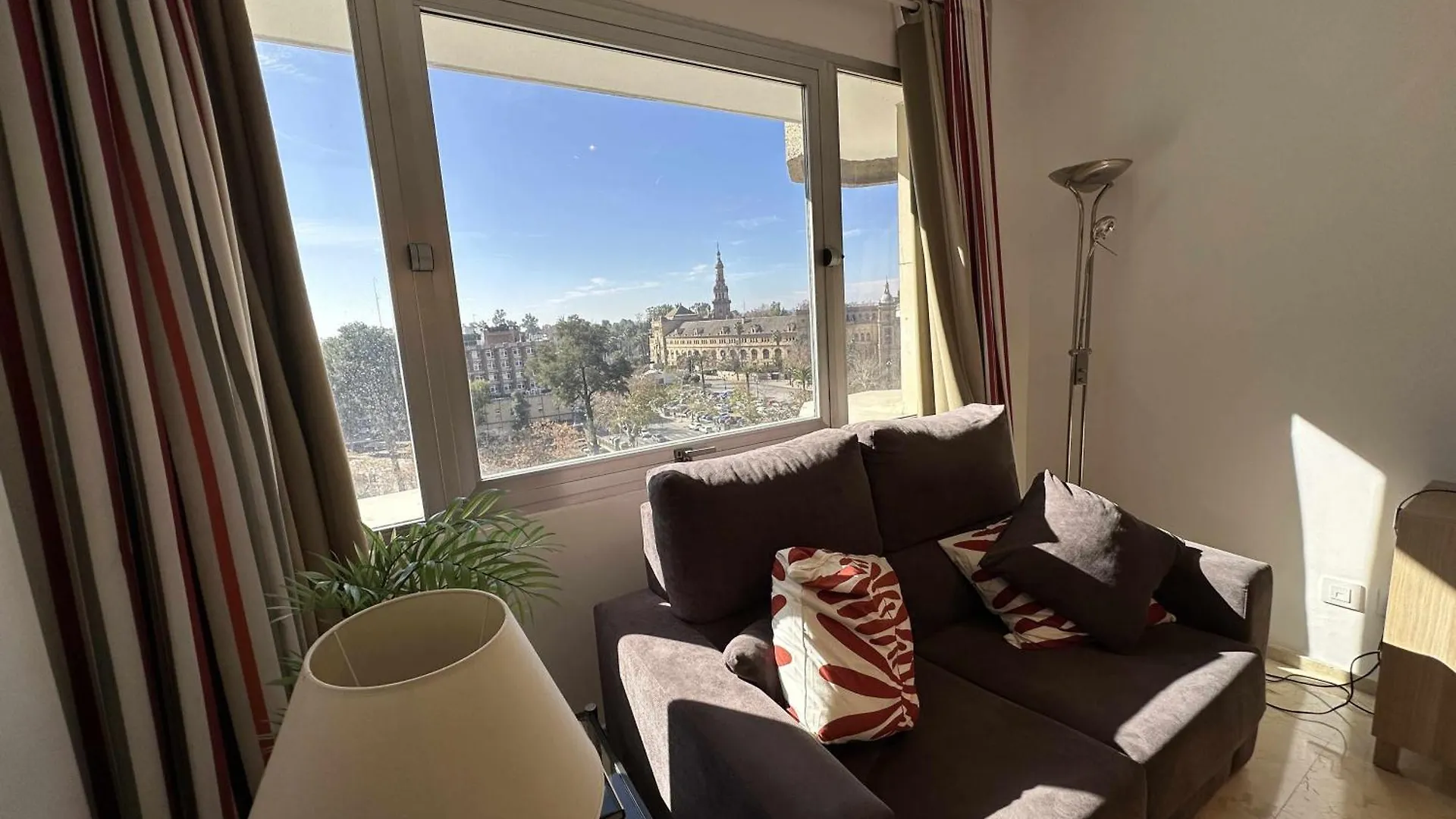 Estupendo Apartamento Junto A Plaza De Espana Sevilla