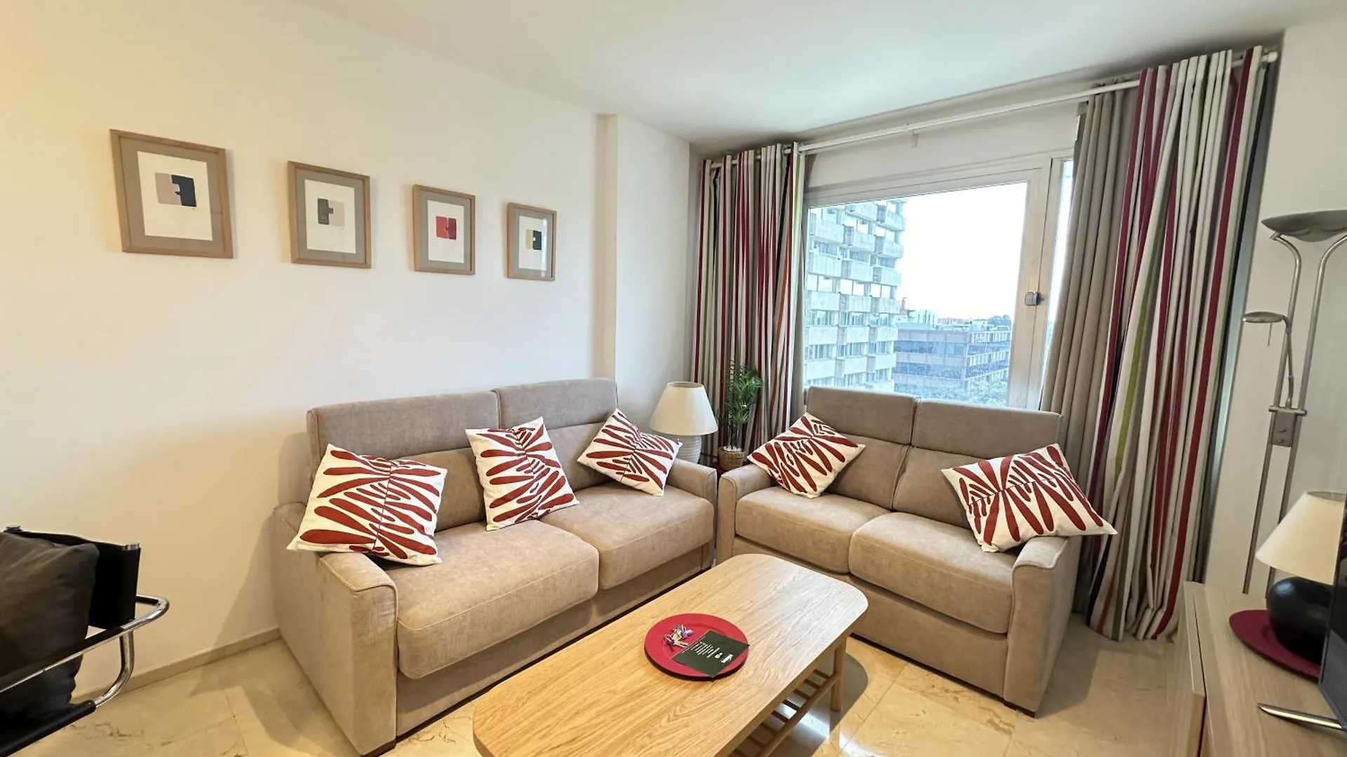 Estupendo Apartamento Junto A Plaza De Espana Sevilla
